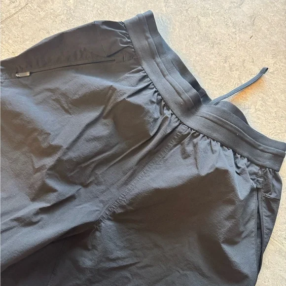 adidas Men's Black Cordura Athletic Shorts 5’ - Picture 2 of 4